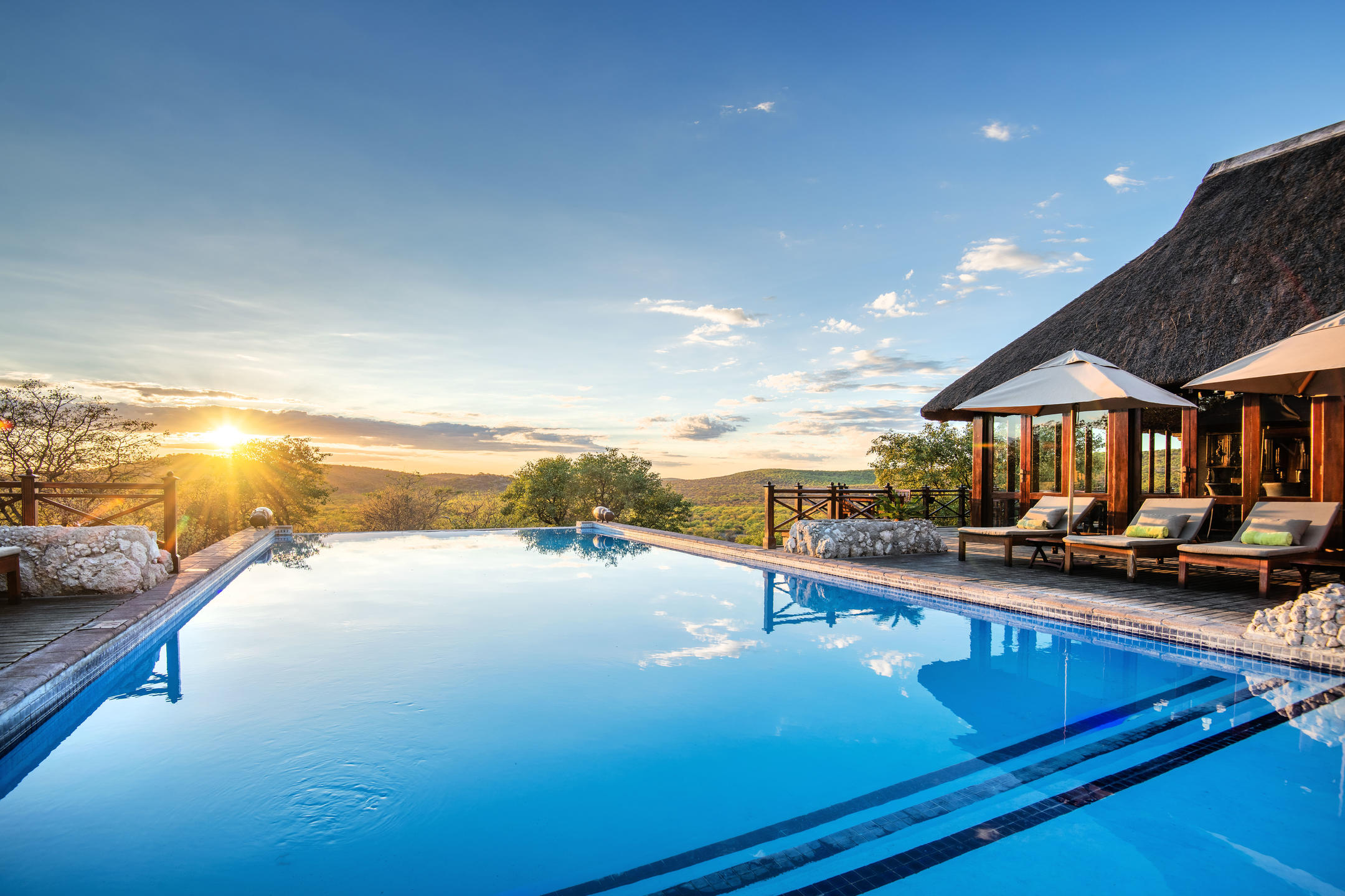 Stunning Hilltop Infinity Pool and Bar