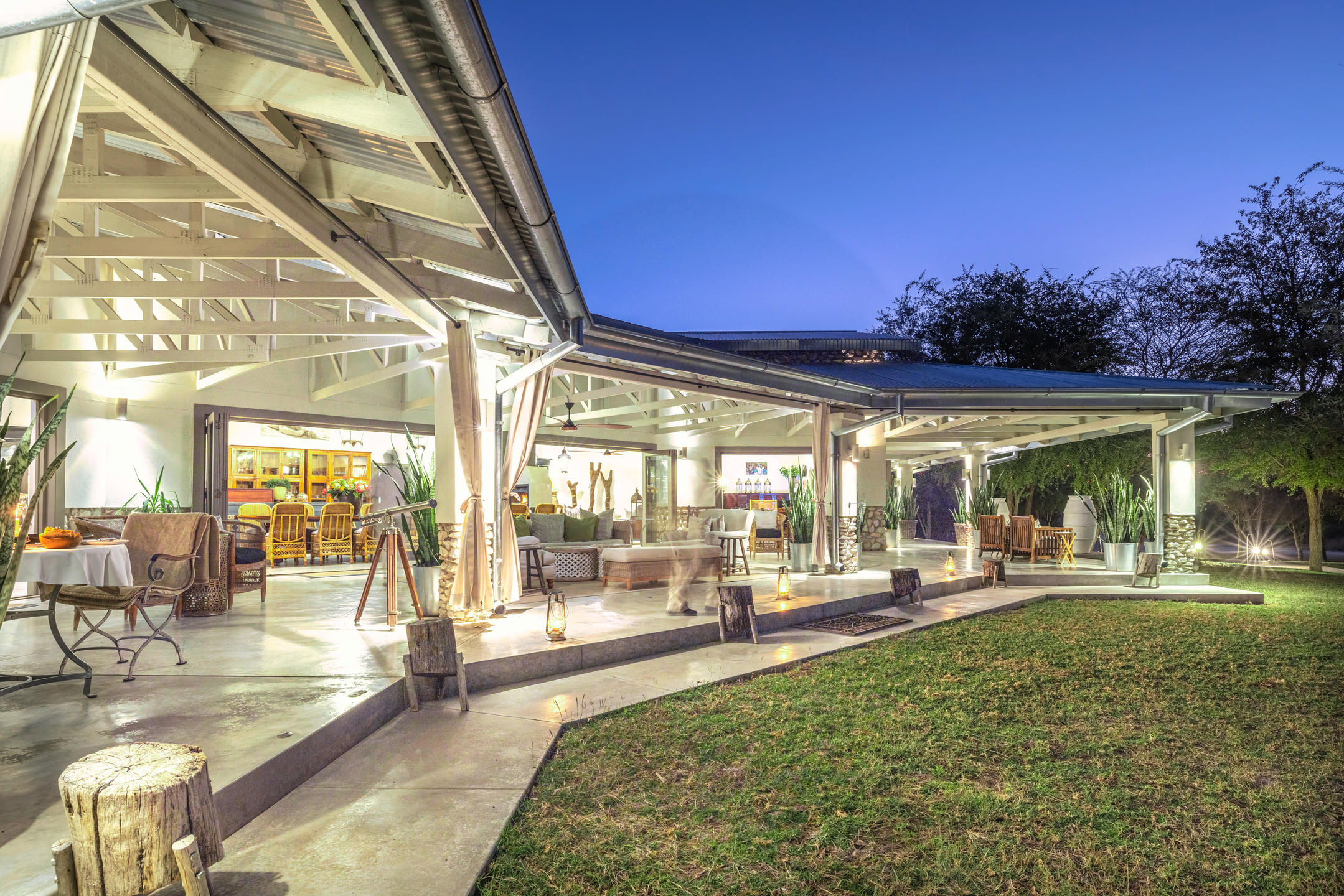 Intimate layout and design at Mushara Outpost