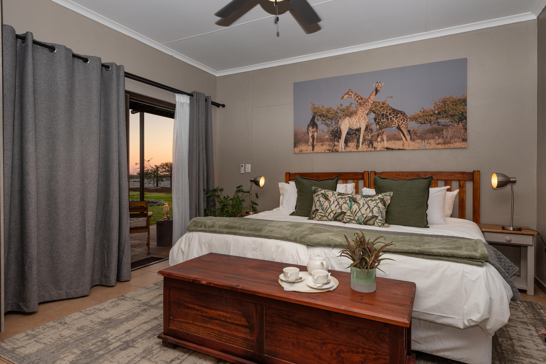 Comfortable, family-friendly private farmhouse bedroom or living space