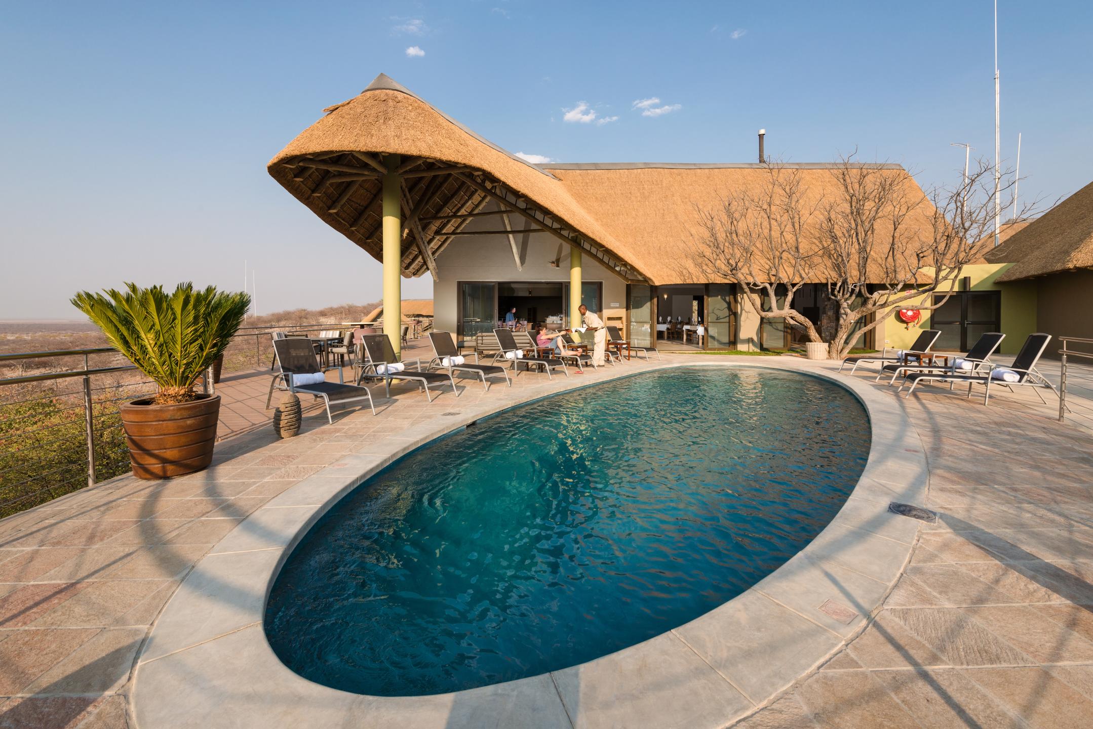 Swimming pool with panoramic 180-degree vistas over the plains