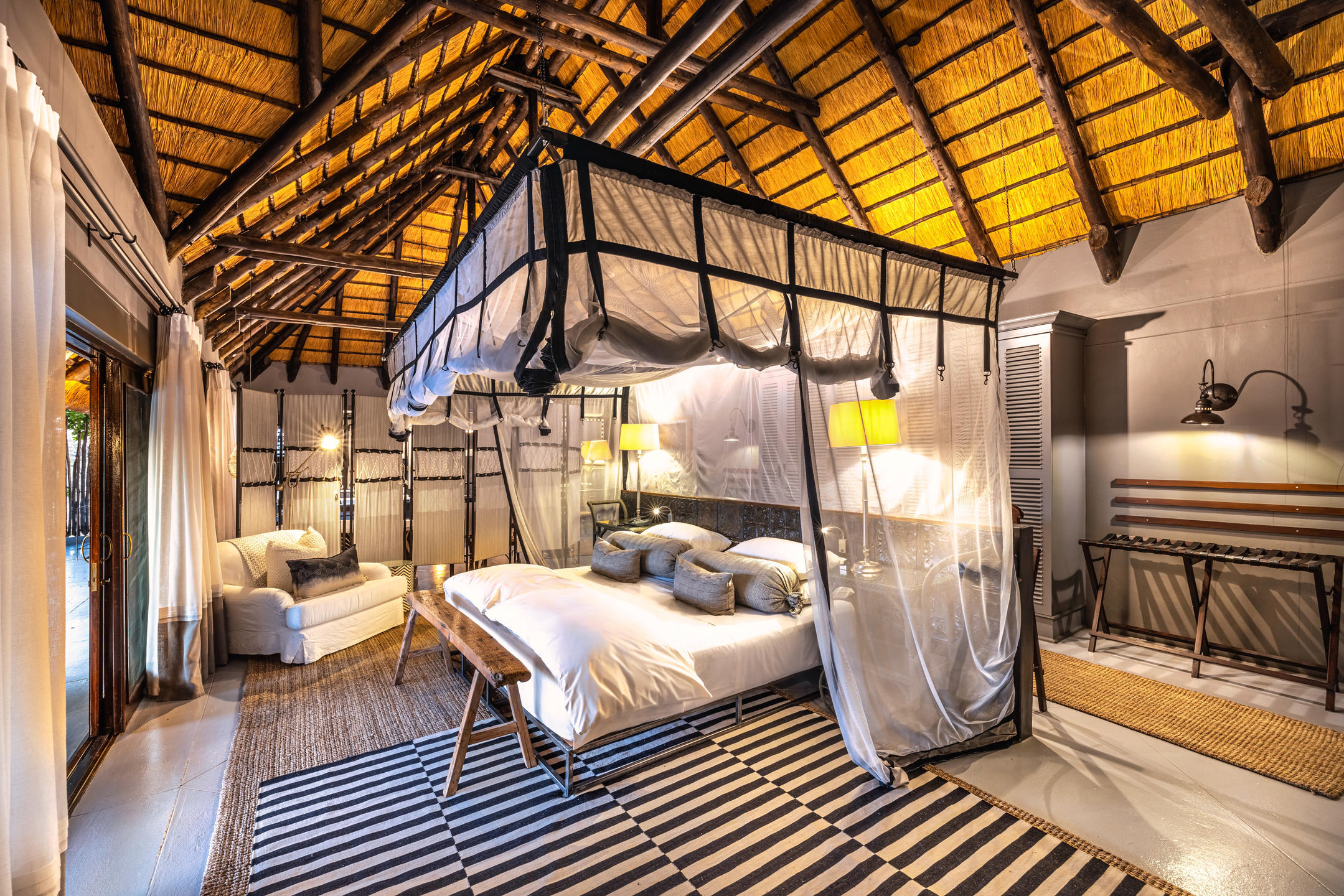Understated elegance and luxurious bedroom setup